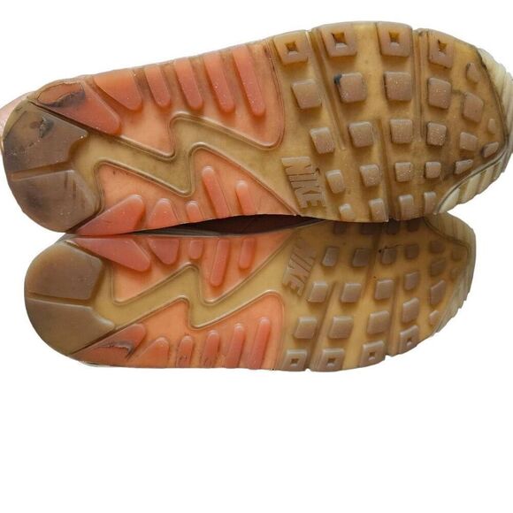 Nike shoes  - Picture 8 of 8